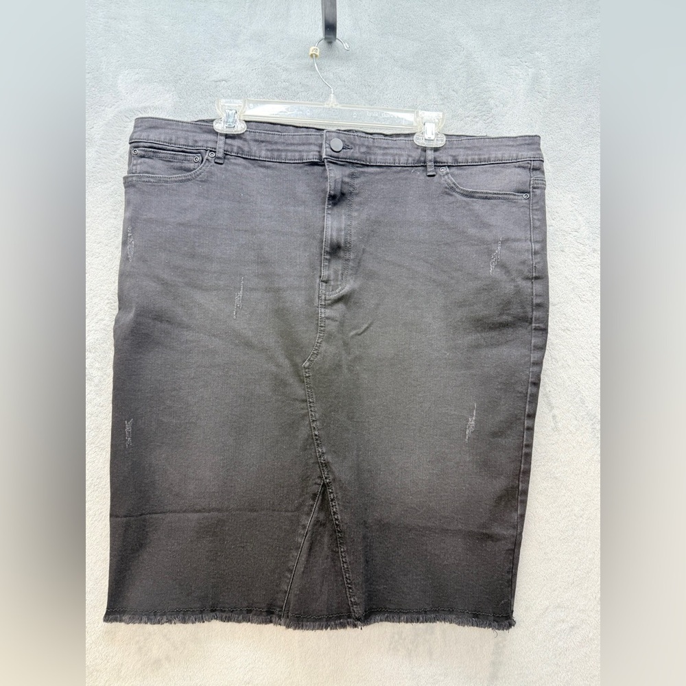 Avenue Jean Skirt Size 22 Black Denim No Slit Stretchy Pockets Casual